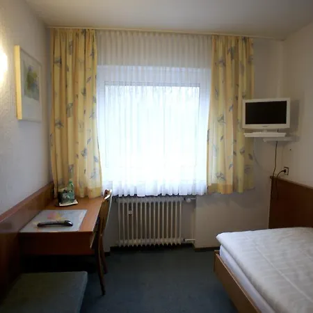 호텔 Marienhof Duesseldorf 3*