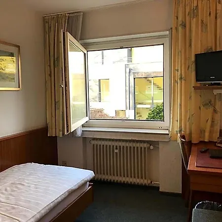 Marienhof Duesseldorf نيوس