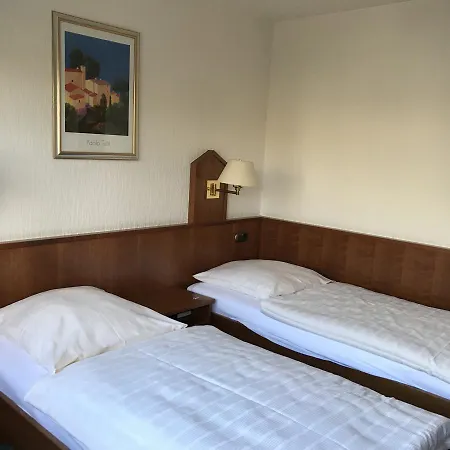 Marienhof Duesseldorf Otel Neuss