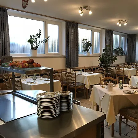 Marienhof Duesseldorf Otel 3*